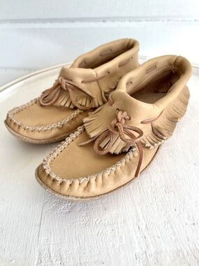 BASTIEN Women's MOOSE HIDE  Fringed Moccasins in Light Tan - 9